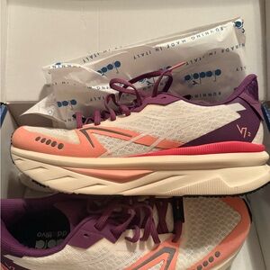 Diadora Men’s Atomo V7000 2 shoes